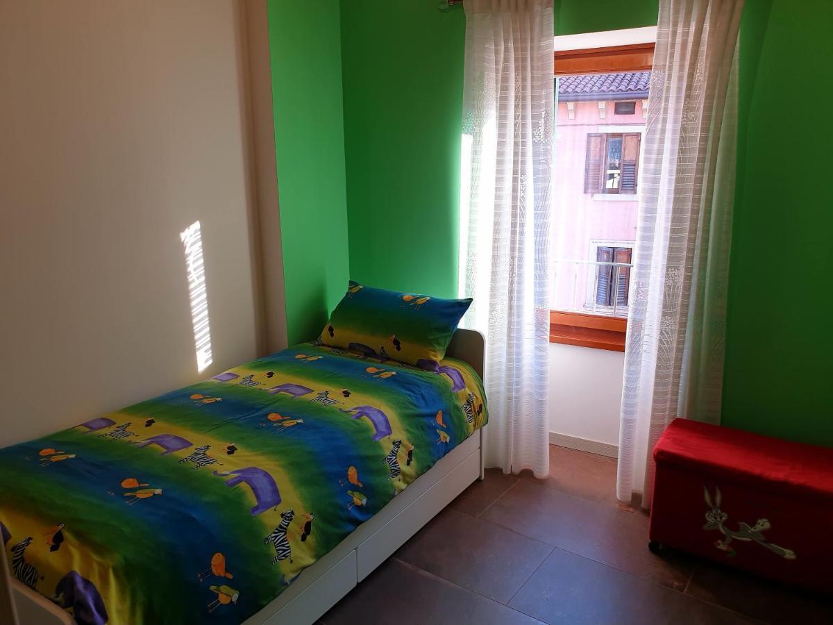Dimora Rosso San Zeno - Wifi Veloce E Adatto Per Famiglie Verona Buitenkant foto